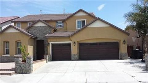 537 Peregrine Lane San Jacinto CA 92582