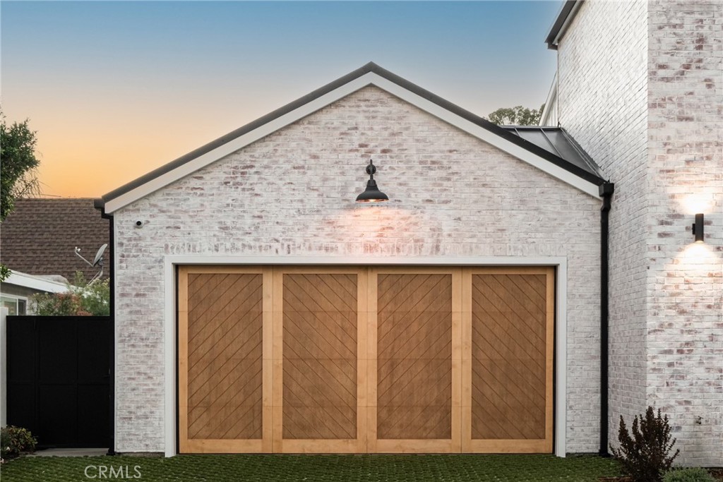 Properties 1 5131 Strohm Avenue