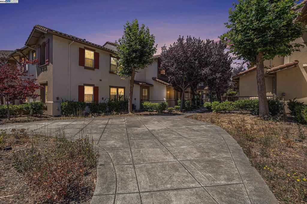 Welcome to this charming 2-story townhouse-style condo located in the desirable Abella community. This move-in ready home features new luxury vinyl plank flooring throughout the entire house, combining style with easy maintenance. Step into the open-concept living and dining area, perfect for both entertaining and everyday living. The functional kitchen and a convenient half bathroom are also located on the first floor. Upstairs, you’ll find three comfortable bedrooms, including a spacious master suite featuring a walk-in closet and double vanity in the private bathroom. A full hallway bathroom serves the additional bedrooms. Additional highlights include a 2-car attached garage, gated community and a prime location close to freeways, grocery stores, and Contra Costa College. Don’t miss the opportunity to own this beautiful home in a highly convenient community!
