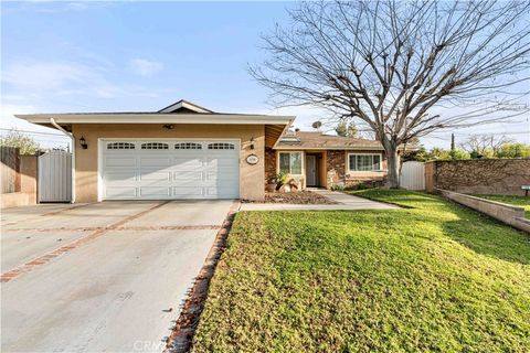 Photo of 16708 Sunburst St, Northridge, CA 91326 (MLS # GD26033454)