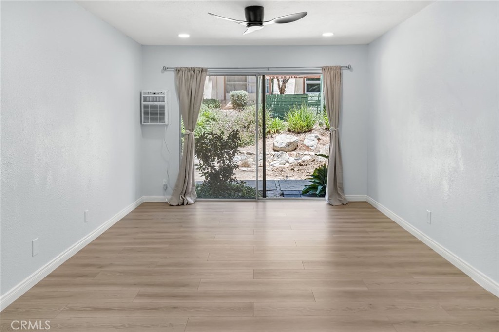 5585 E Pacific Coast Highway 171