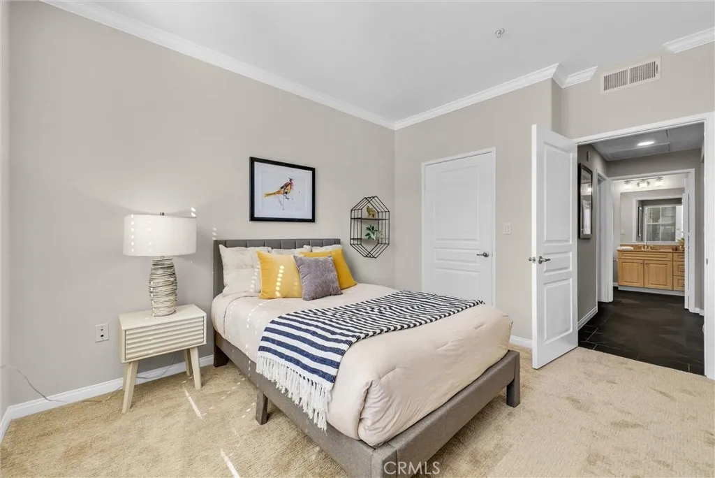 Irvine, California 92612, United States, 2 Bedrooms Bedrooms, ,2 BathroomsBathrooms,Residential,Active,252296