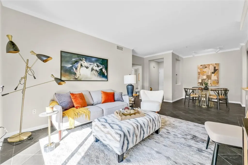 Irvine, California 92612, United States, 2 Bedrooms Bedrooms, ,2 BathroomsBathrooms,Residential,Active,252296