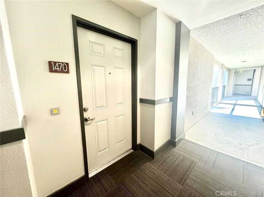 High-end Elegant high-ceiling Loft Collection with panoramic view at Avenue One! Largest Floor plan in this community -- Two Beds/2 Baths Plus a LOFT and outdoor Balcony! Custom carpet & paint, granite slab counter tops at kitchen and bathrooms, stainless steel appliances including Refrigerator, 4-burner slide-in range,washer/dryer, sterling high/low double basin sink, shower & tub combo with ceramic tile surround, dual glazed energy-efficient windows. Experience the latest in luxury urban living with a bounty of resort-caliber amenities such as resort-style junior Olympic swimming pool, rejuvenating whirlpool spa, sun deck with elegant furnishings, fire pit, fitness center, putting green, indoor basketball court, BBQ with picnic areas, clubhouse with plasma screen and media lounge, billiard room & playground. Airport, South Coast Shopping Center, Fashion Island, Newport Beach are all within 6 Miles! Walking distance to San Joaquin Nature Preserve and shops.