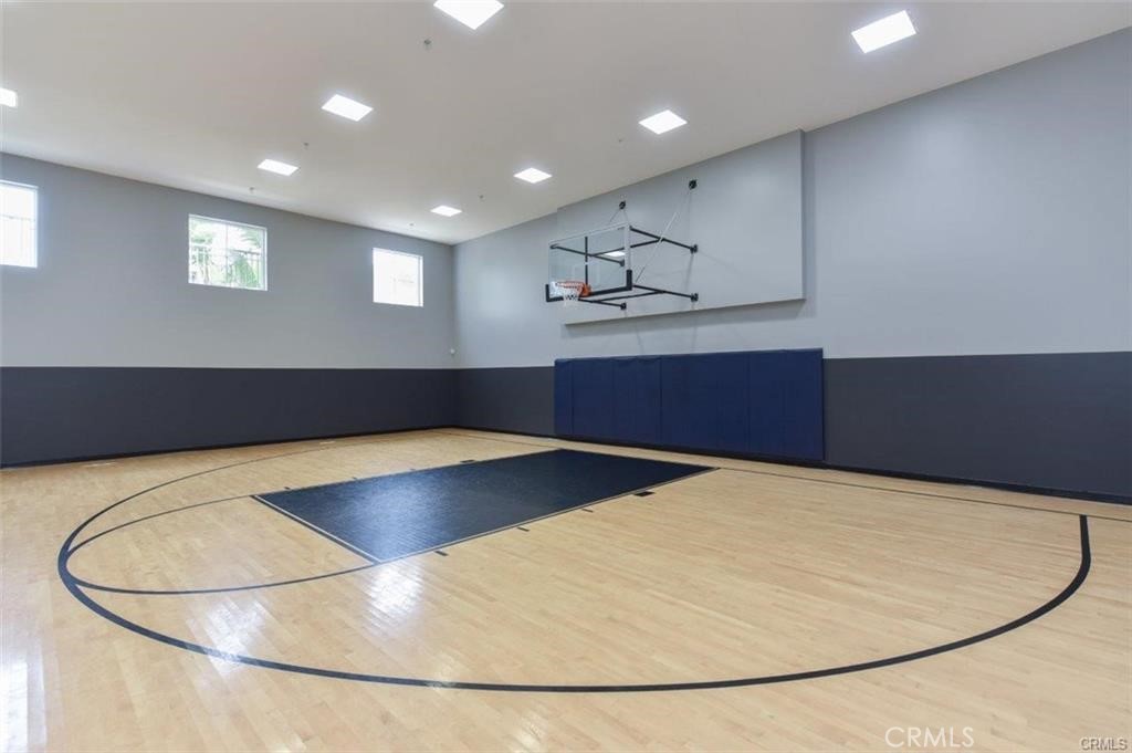 Avenue One (AVE1) - Residential Lease