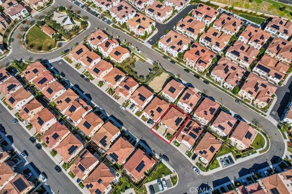 Photo of 114 Bouquet, Irvine, CA 92618 (MLS # PW26029067)