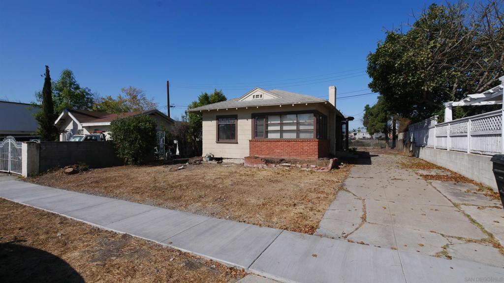 Major fixer in the heart of Normal Heights! This single-family home offers incredible potential for investors or buyers ready to renovate. Prime location just blocks from Adams Ave shops, dining, and entertainment. A rare opportunity to create your vision in one of San Diego’s most vibrant neighborhoods. The property must be purchased 'all-cash'. Property is not in suitable condition for a traditional loan.