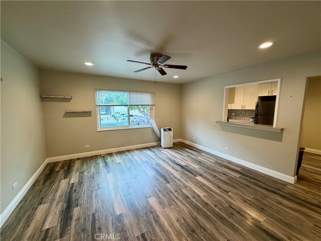 Photo of 327 3rd St #B, Laguna Beach, CA 92651 (MLS # LG26067177)