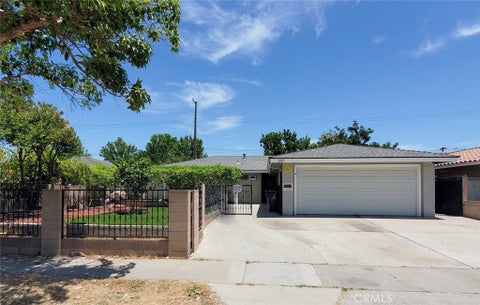 Photo of 1217 S HURON DR, Santa Ana, CA 92704 (MLS # PW26205777)