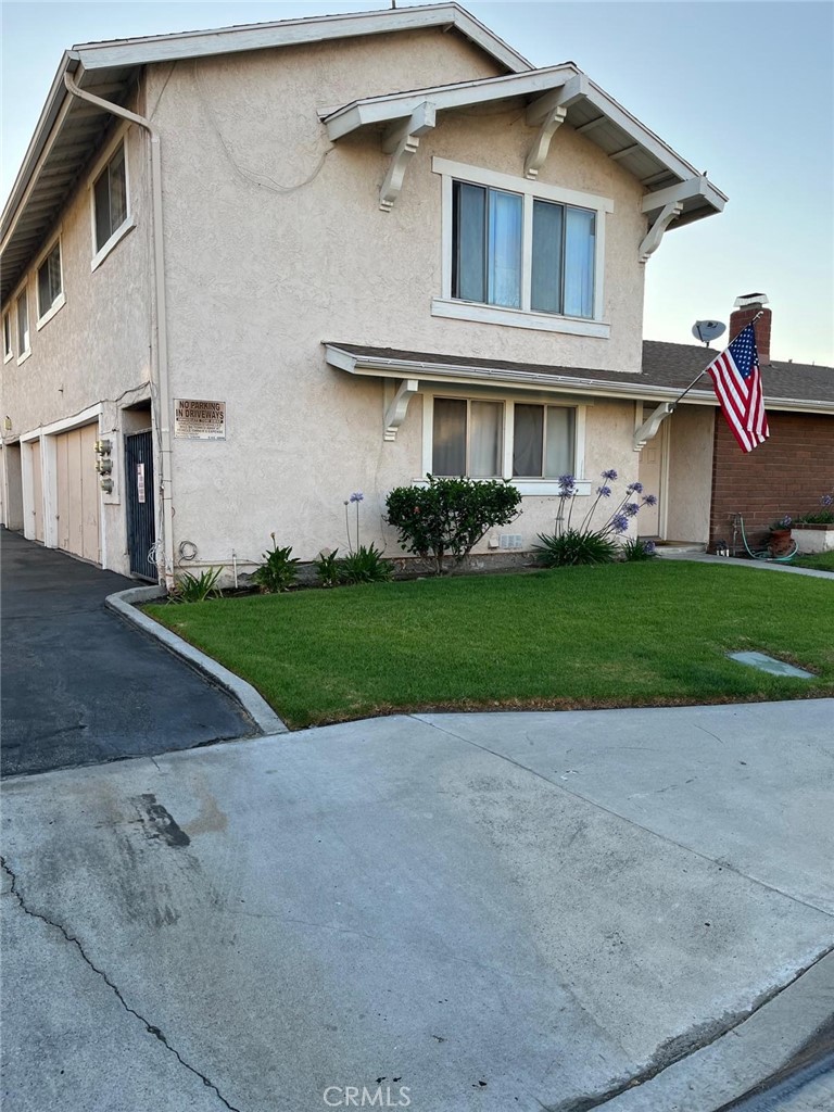 'NO-PETS" - "NO-SMOKING", EXECUTIVE 2STORY--BR-2-1-1/2 -BT- 990, SQ.FT.- NO BODY ABOVE OR BELOW YOU.CUL-DE-SAC-EAST-WEST-SUNNY AIREY SERENE STREET,1-CAR DIRECT ACCESS ATTACHED GARAGE WITH A GARAGE DOOR OPENER. RECESSED INDIRECT LIGHTNING - CENTRAL A/C. AVAILABEL TO PREVIEW FROM 7/26/25, AFTER RENTAL APPLYING. NEW VINYAL PLANKS, NEWER WINDOW COVERINGS, NEWER DISHWASHER, NEW BASE BOARDS. 1-ADDITIONAL RESERVED OPEN PARKING SPACE. FIVE STARS ***** PLACENTIA-YORBA-LINDA UNIFIED SCHOOL DISTRICT. GLENVIEW ELEMENTARY, ESPARANZA MIDDLE SCHOOL, KELOGG HIGH SCHOOL. PLERASE PRE-QUALIFY YOUR CLIENTS. OWNER NEEDS GOOD INCOME & GOOD CREDIT. INTERIOR PREVIEWING AFTER 7/26-27/25, MOVE IN FROM 8/1/25+ ONWARDS, TILL THEN PLEASE DRIVE BY, AT PRESENT BEING REMODELED.