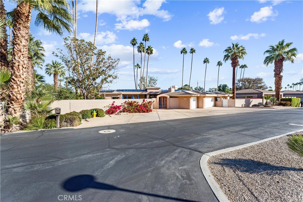 Thunderbird C.C. (32199) - Residential