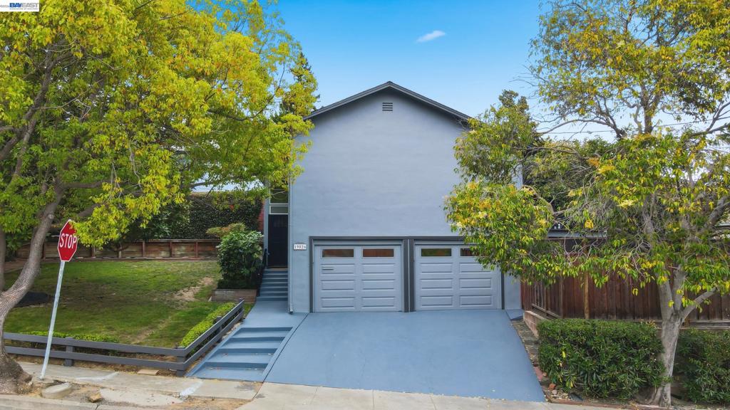 19026 Center St