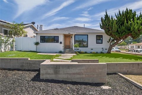 Tiny photo for 2861 Pinckard Avenue, Redondo Beach, CA 90278 (MLS # SB25225295)