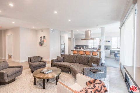 Photo of 1115 14Th Street, Santa Monica, CA 90403 (MLS # 26872575)