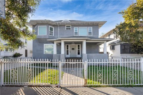 2641 S Catalina Street Los Angeles CA 90007