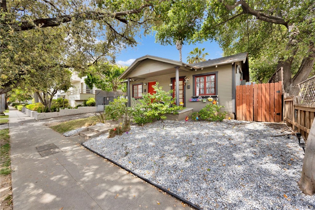 Properties 1 103 N Catalina Avenue