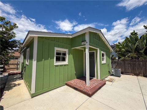 Photo of 435 N Cypress ST #D, Orange, CA 92866 (MLS # PW26117555)