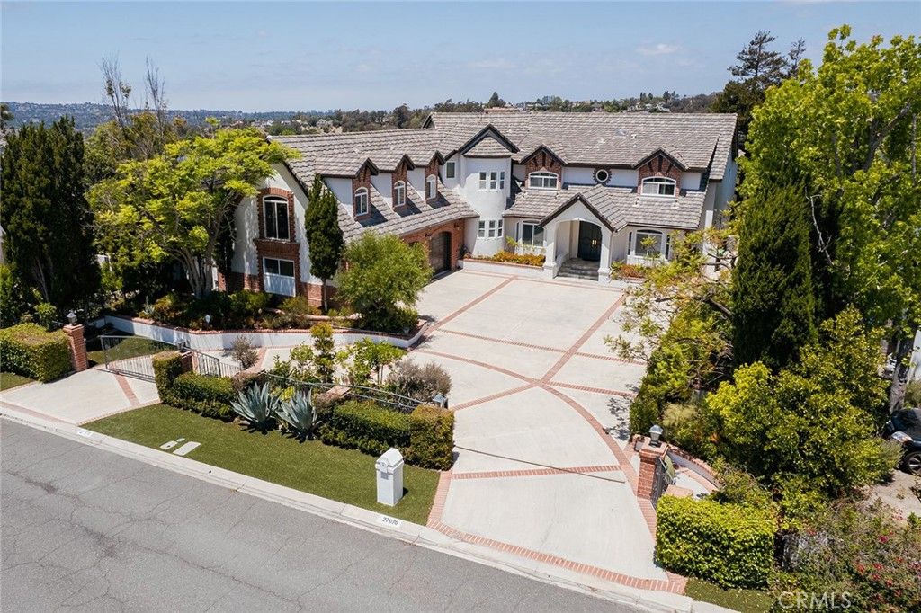Photo of 27070 Hidden Trail Road, Laguna Hills, CA 92653 (MLS # OC26105853)