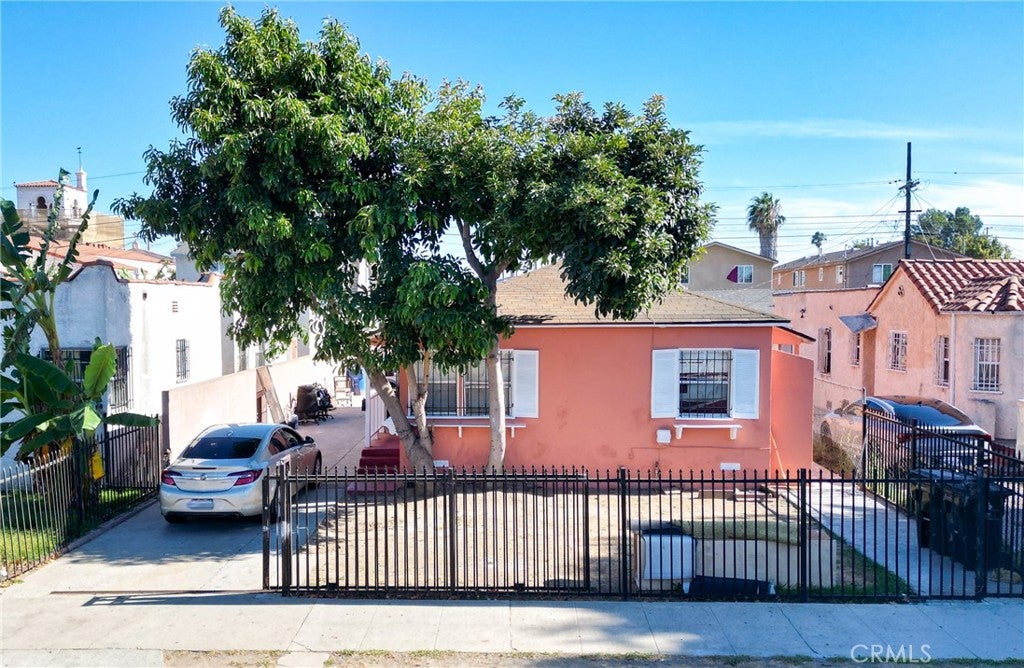 1214 W 85th Street