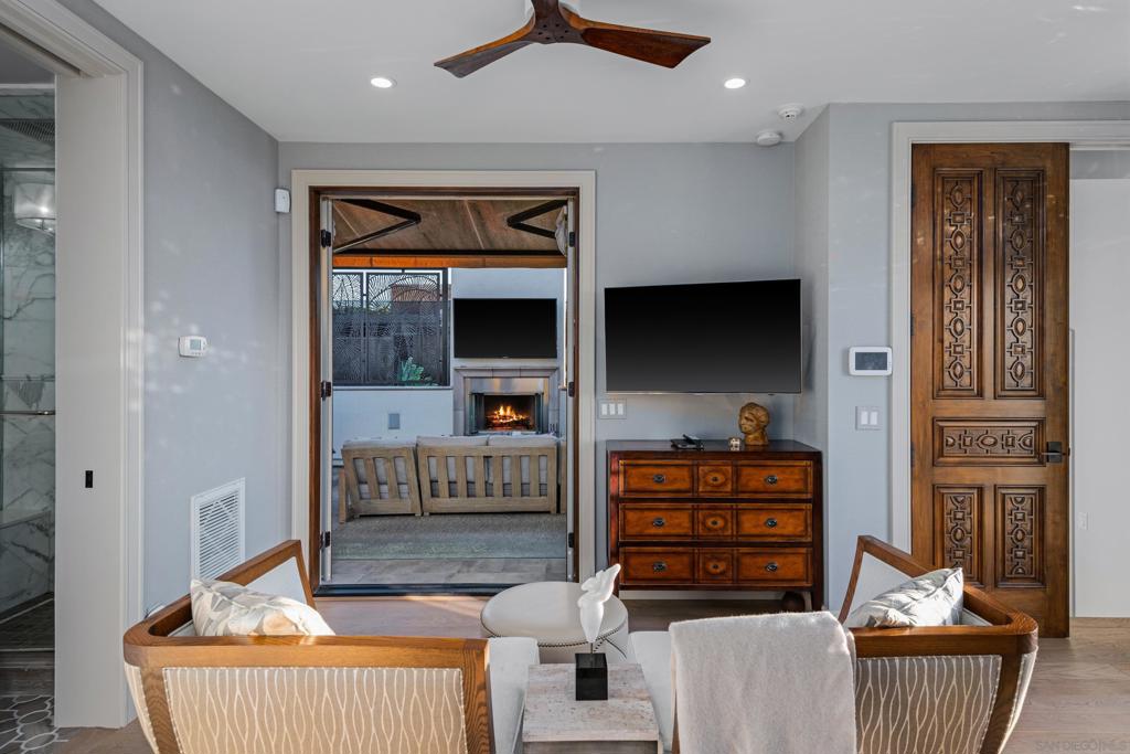 La Jolla - Residential Income