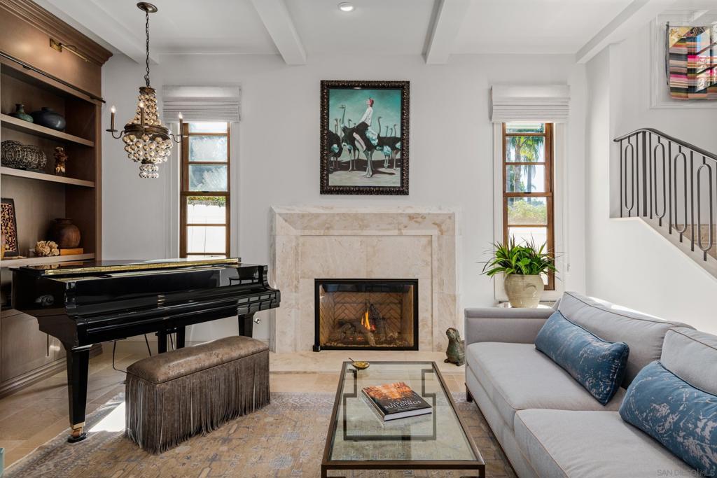 La Jolla - Residential Income