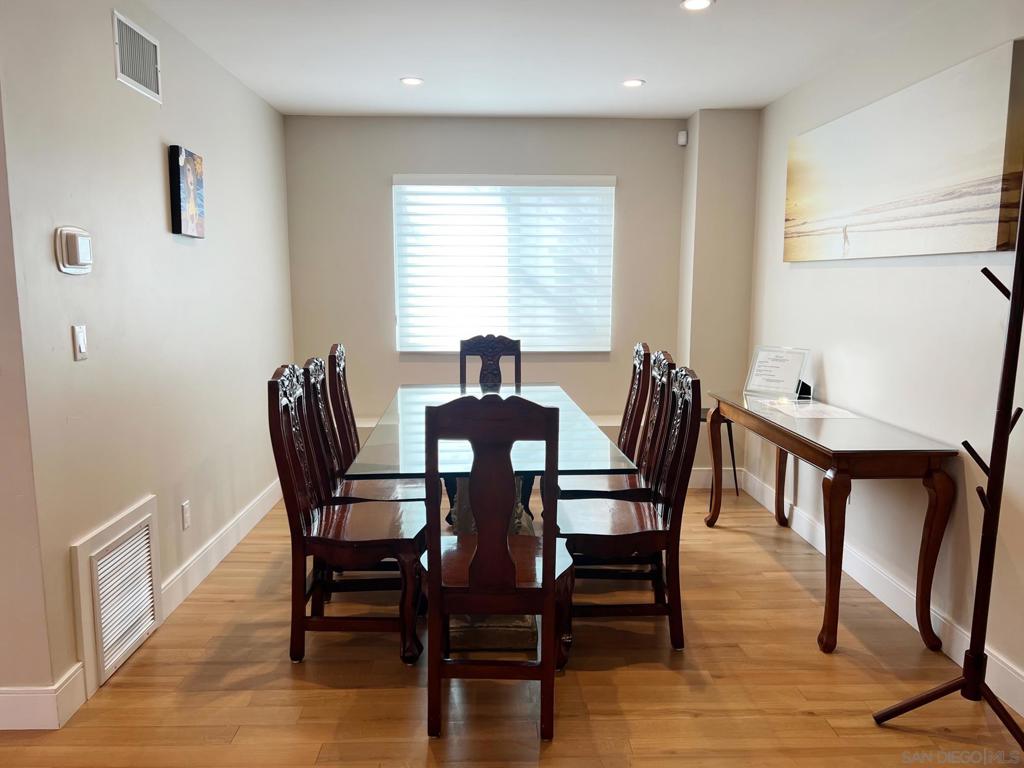 La Jolla - Residential Income