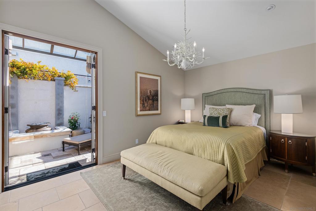 La Jolla - Residential Income