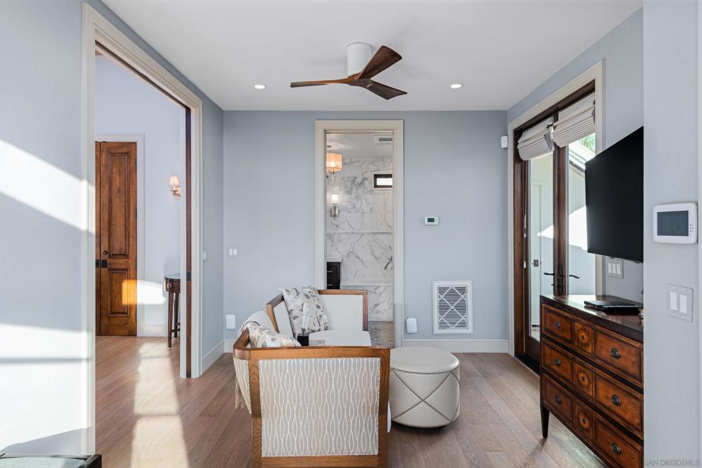 La Jolla - Residential Income