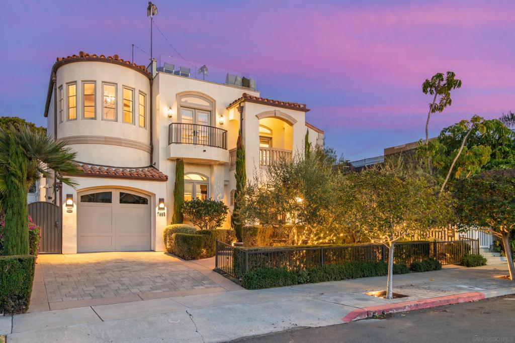 La Jolla - Residential Income