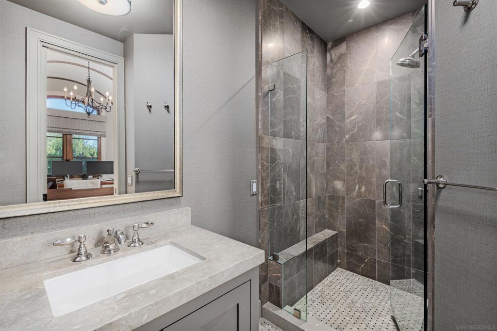 La Jolla - Residential Income