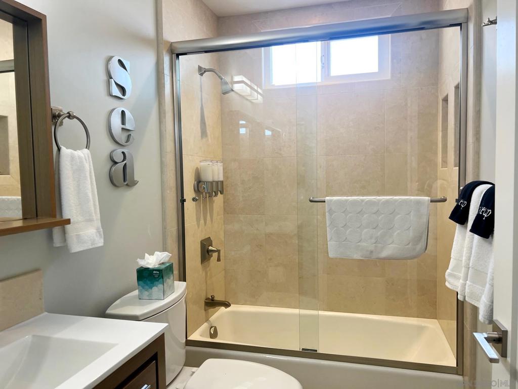 La Jolla - Residential Income