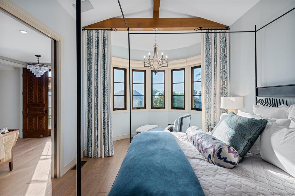 La Jolla - Residential Income