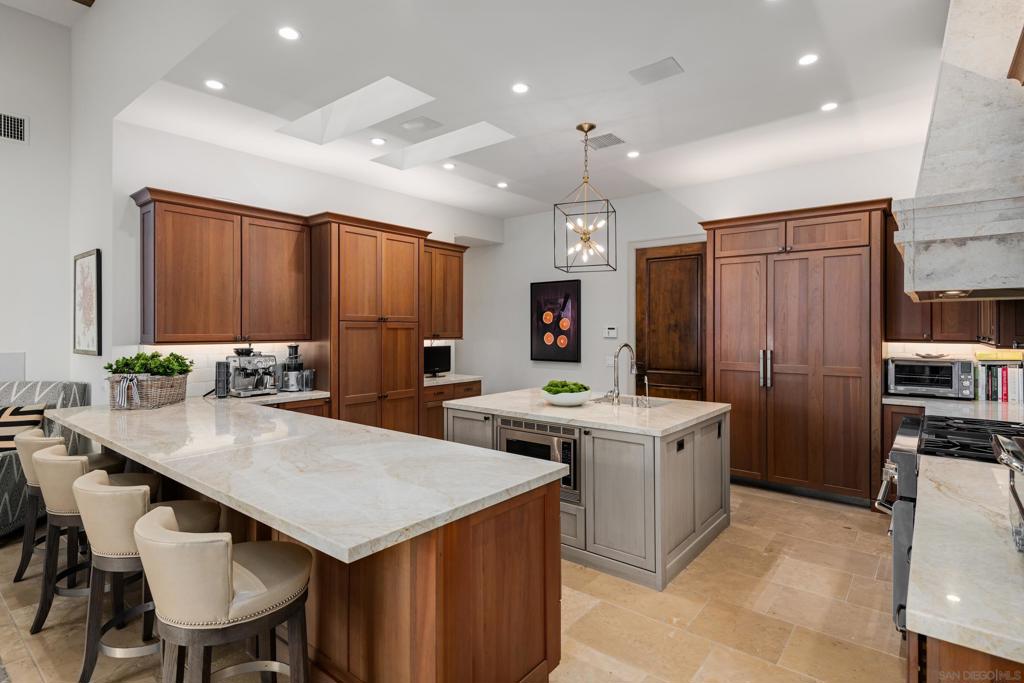 La Jolla - Residential Income