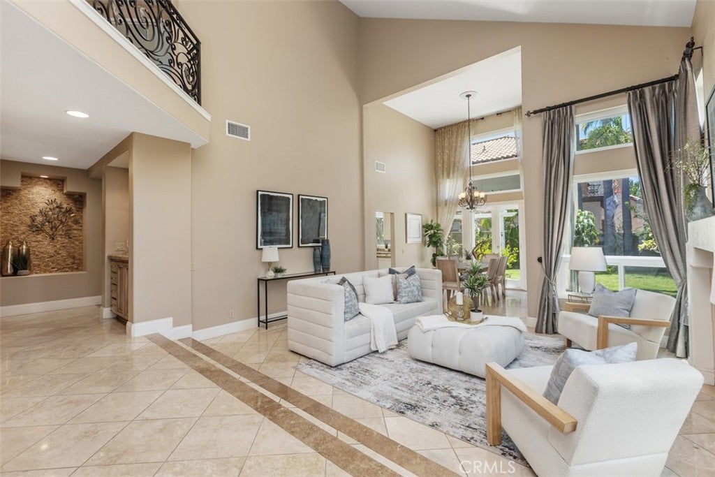 26 Larkfield Ln