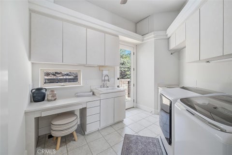 Tiny photo for 1854 Sydney Street, San Luis Obispo, CA 93401 (MLS # OC25217429)