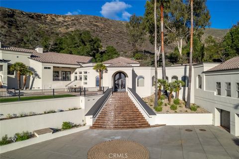 Tiny photo for 1854 Sydney Street, San Luis Obispo, CA 93401 (MLS # OC25217429)