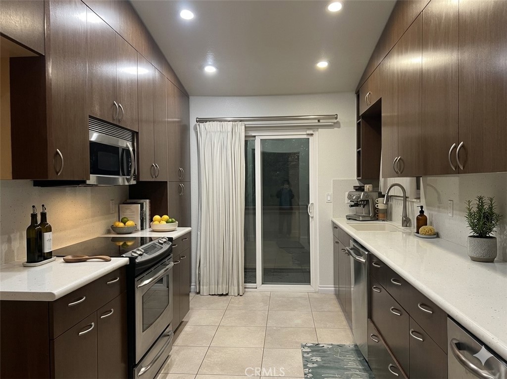 5235 Box Canyon Court 22E
