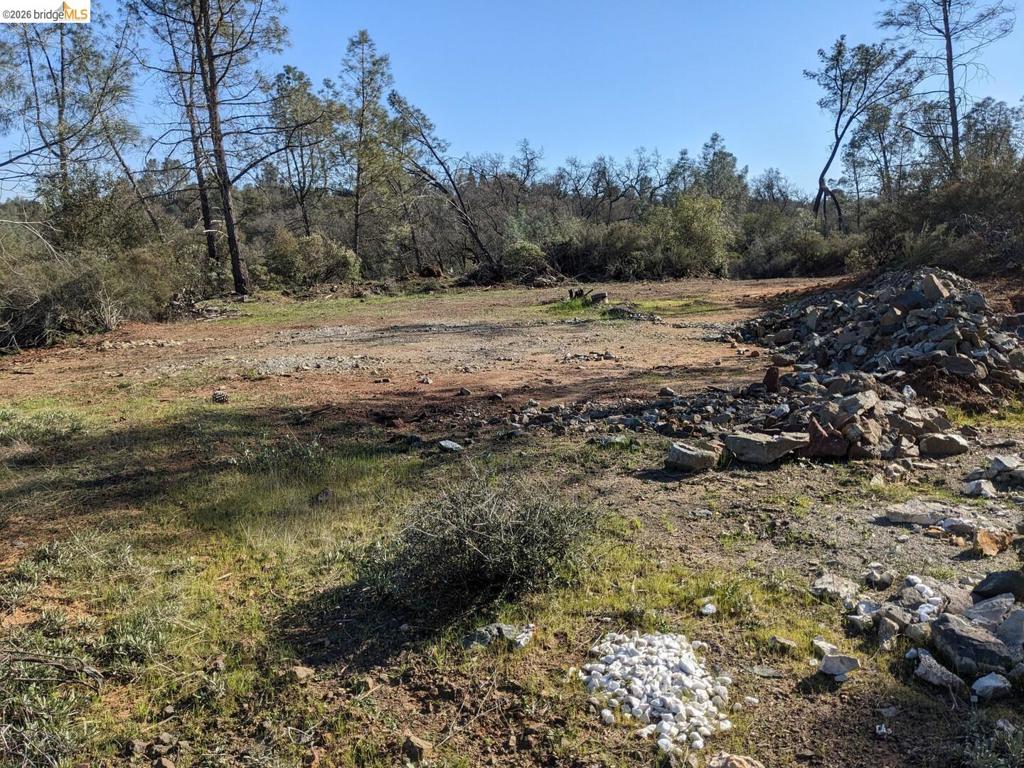 4095 Green Valley RD
