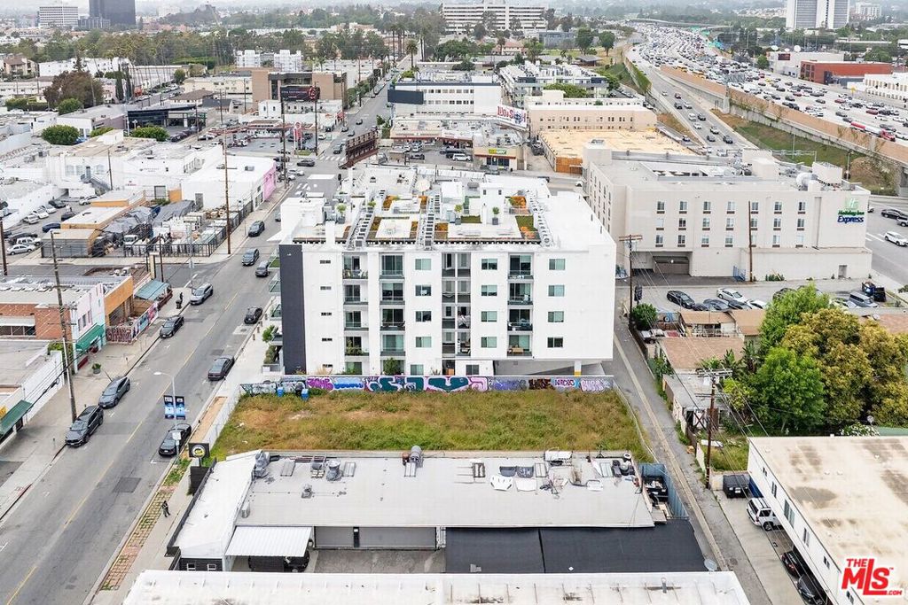 1656 Sawtelle Boulevard