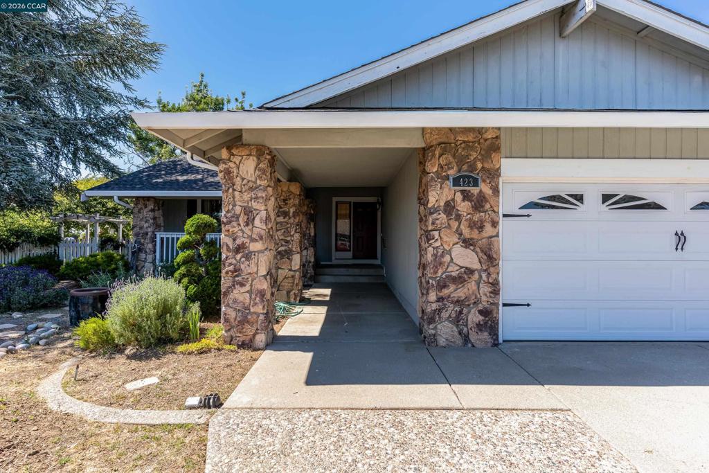 423 Duperu Dr