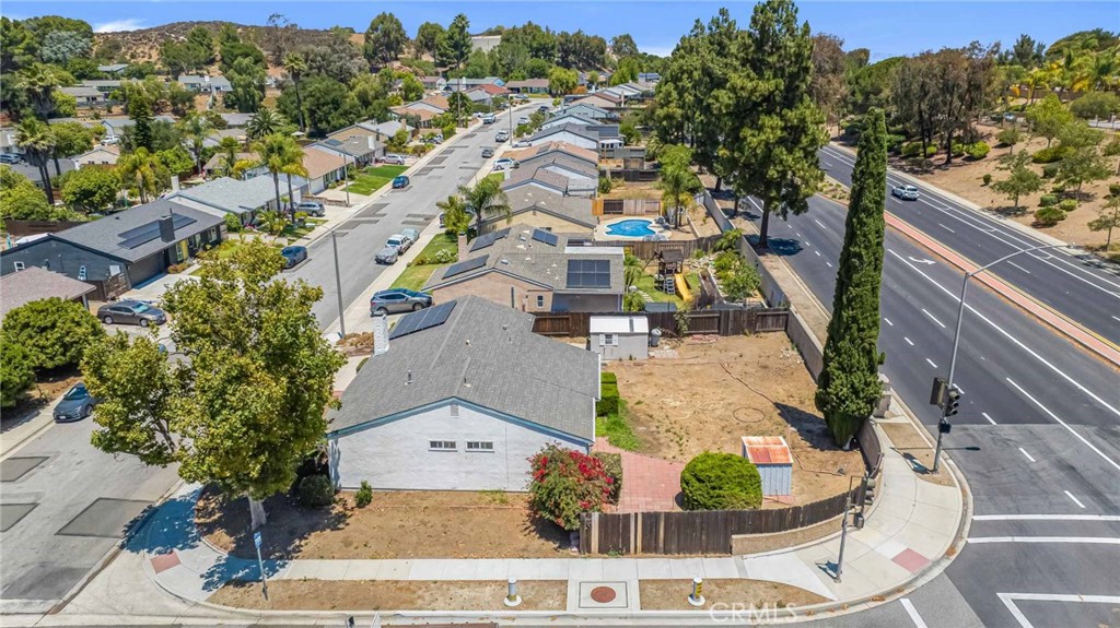 670 Wilshire Place