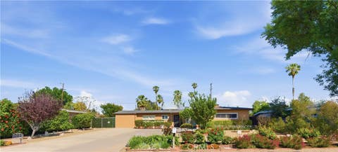 Photo of 8546 Comanche AVE, Winnetka, CA 91306 (MLS # SR26104356)