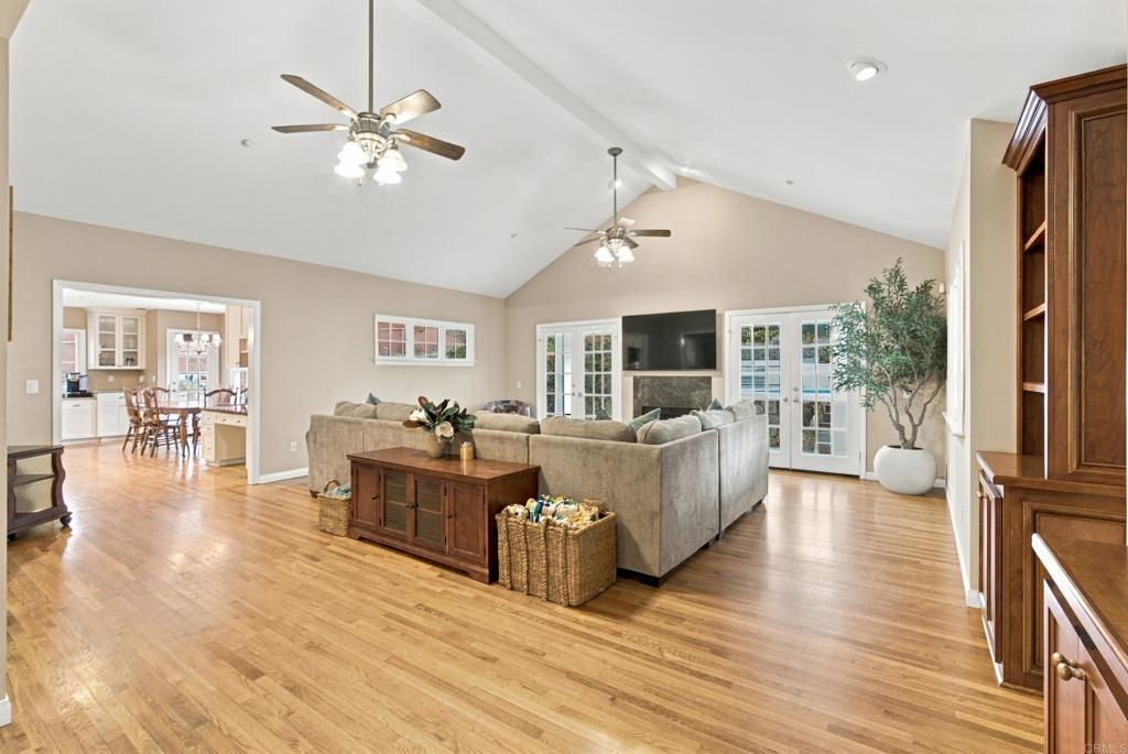 1521 Donita Drive