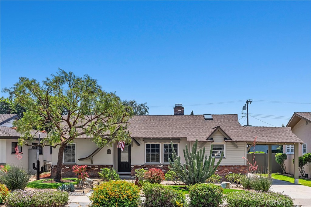 140 E Greenwood
