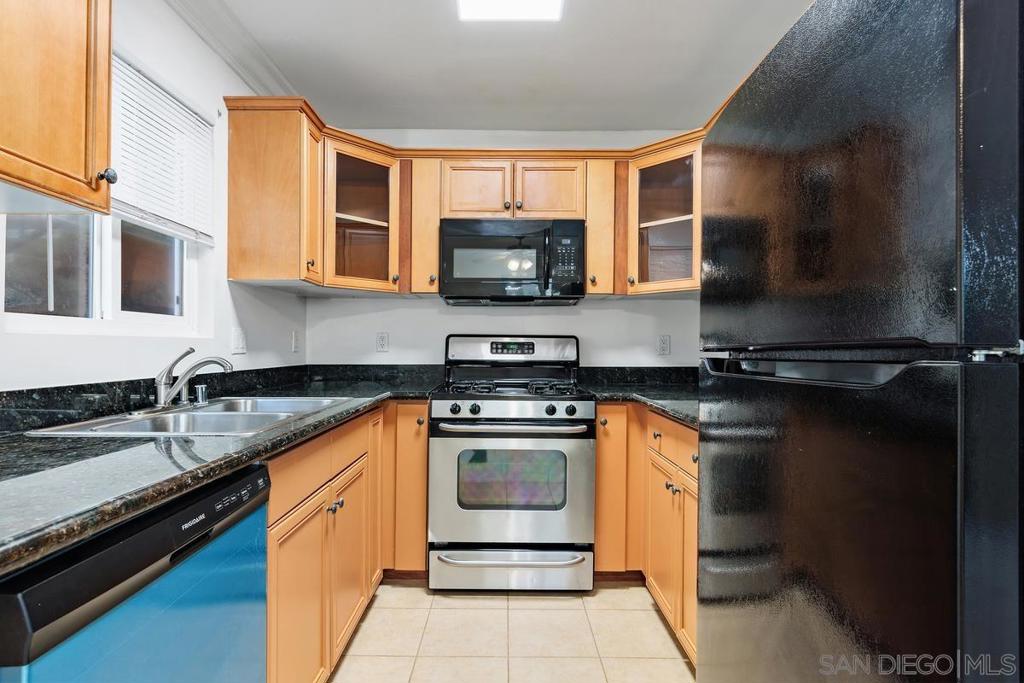 156 Avenida Descanso A