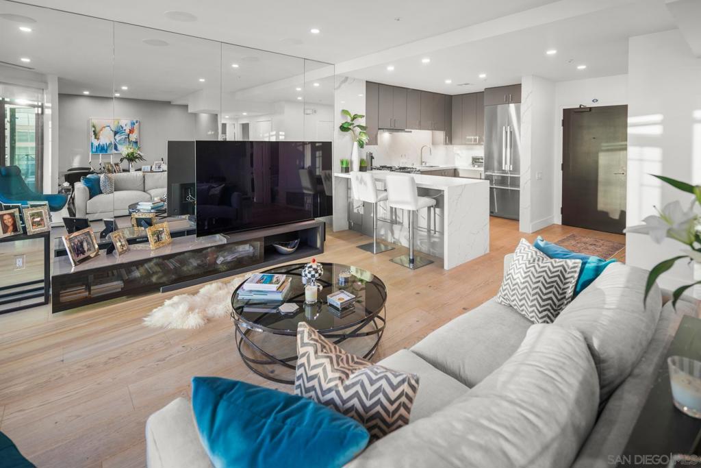 500 W Harbor Dr 1315