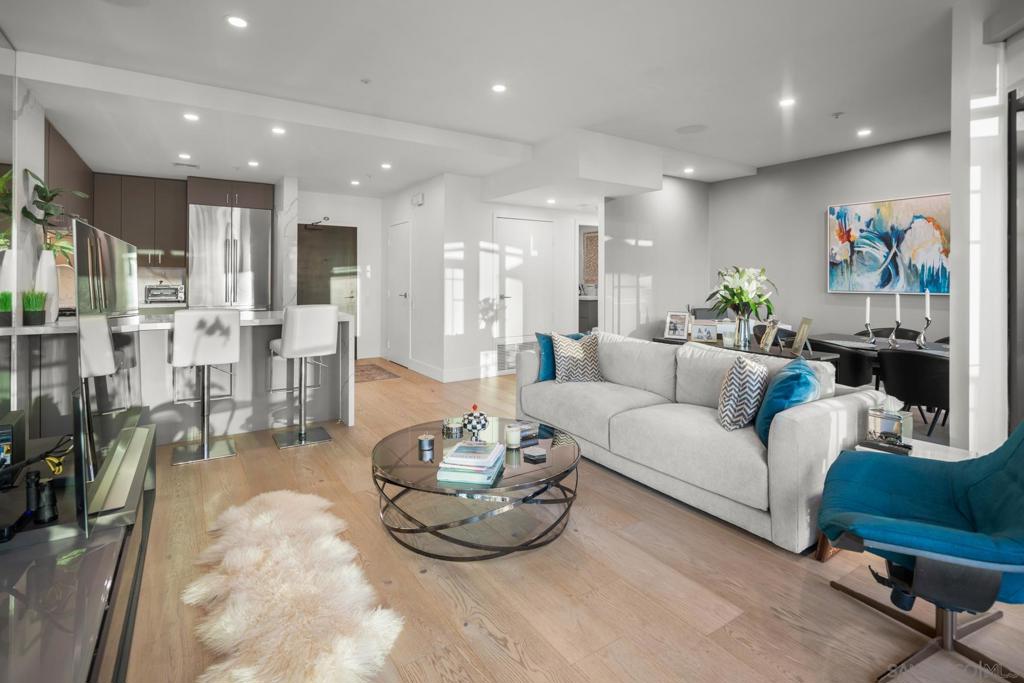 500 W Harbor Dr 1315
