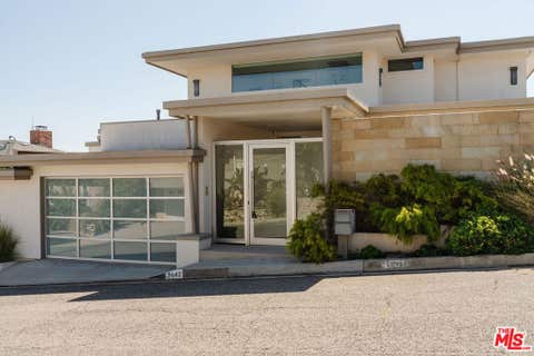 Photo of 3642 Beverly Ridge Drive, Sherman Oaks, CA 91423 (MLS # 26875921)