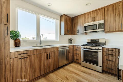 Photo of 5623 N Bella Blanco DR, North Hollywood, CA 91601 (MLS # SR26185120)