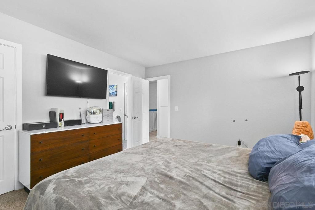 listing image 130727295228117701025
